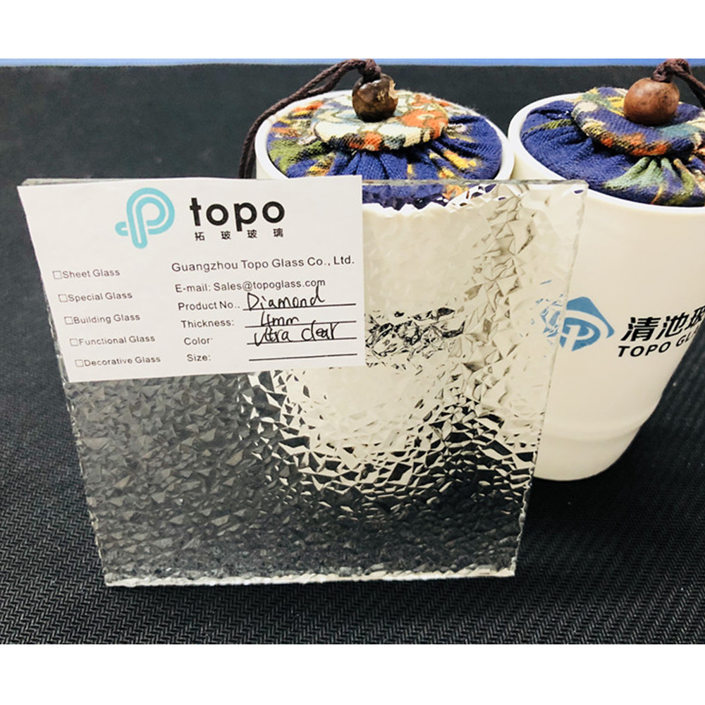 全网热销超白压花玻璃