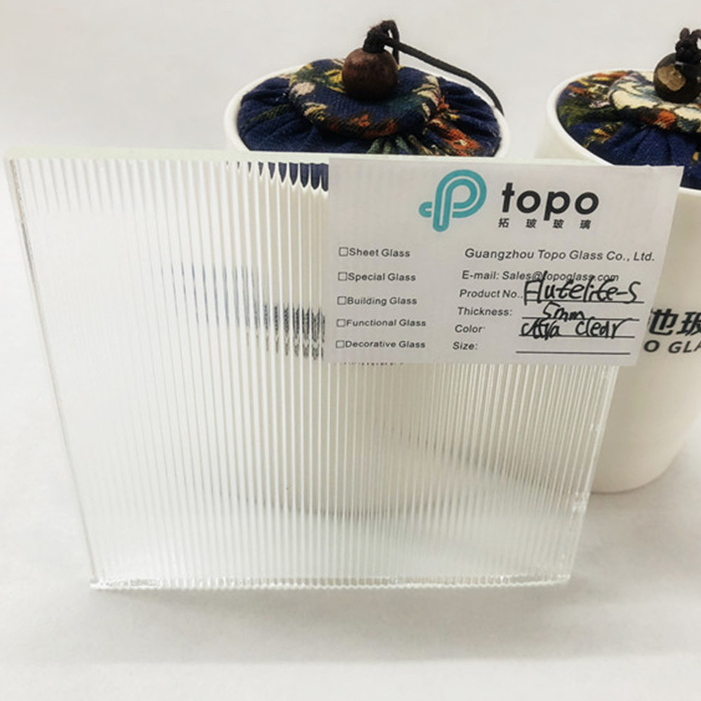 全网热销超白压花玻璃