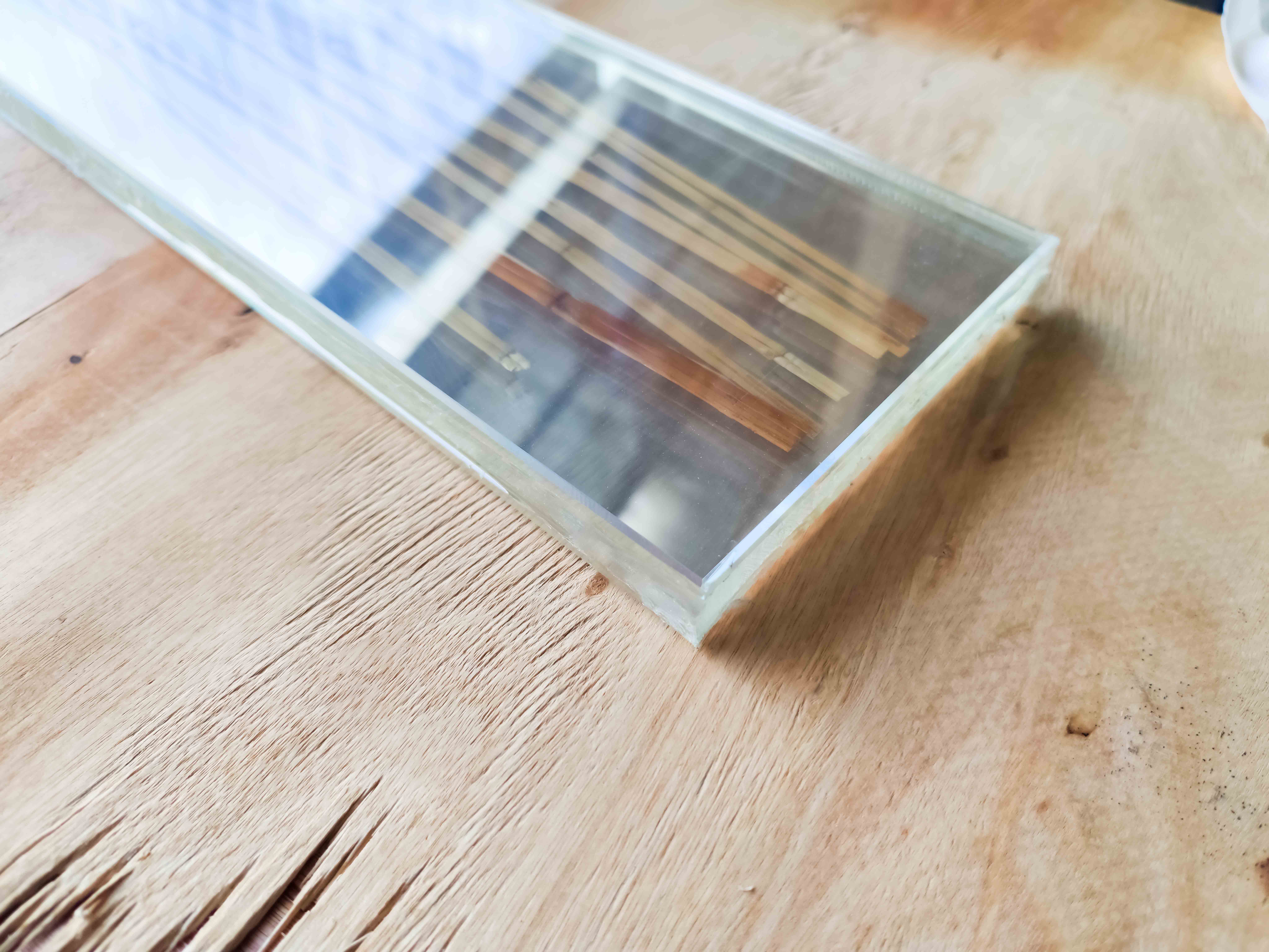 簧片夹层夹胶玻璃 (3)