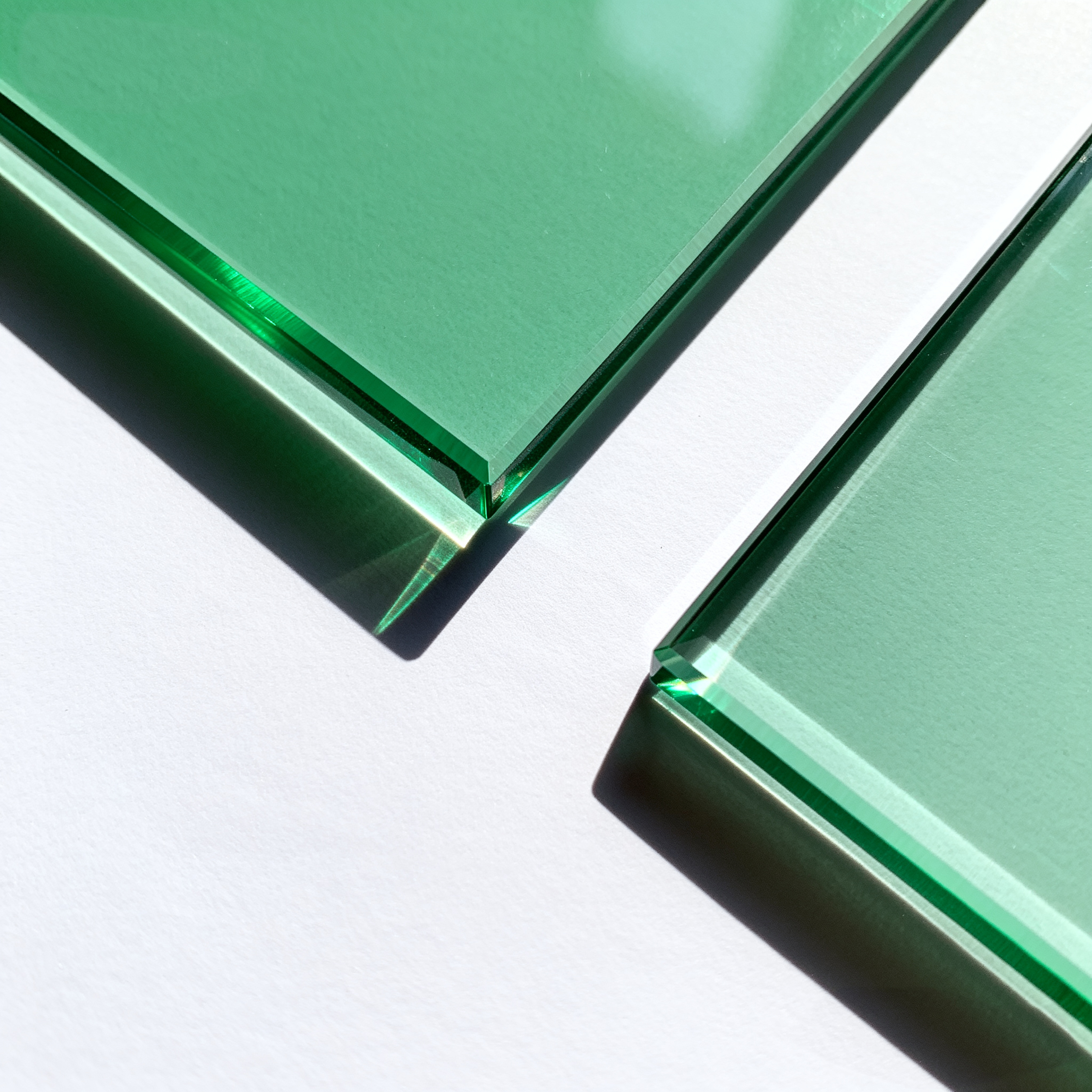 绿色浮法玻璃