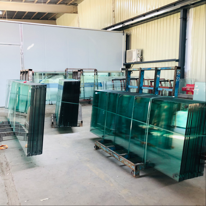 刚果客户参观拓朴玻璃(2)